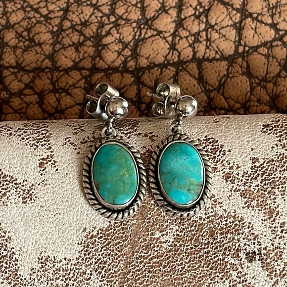 Jewelry - Vintage Sterling Silver Turquoise Earrings